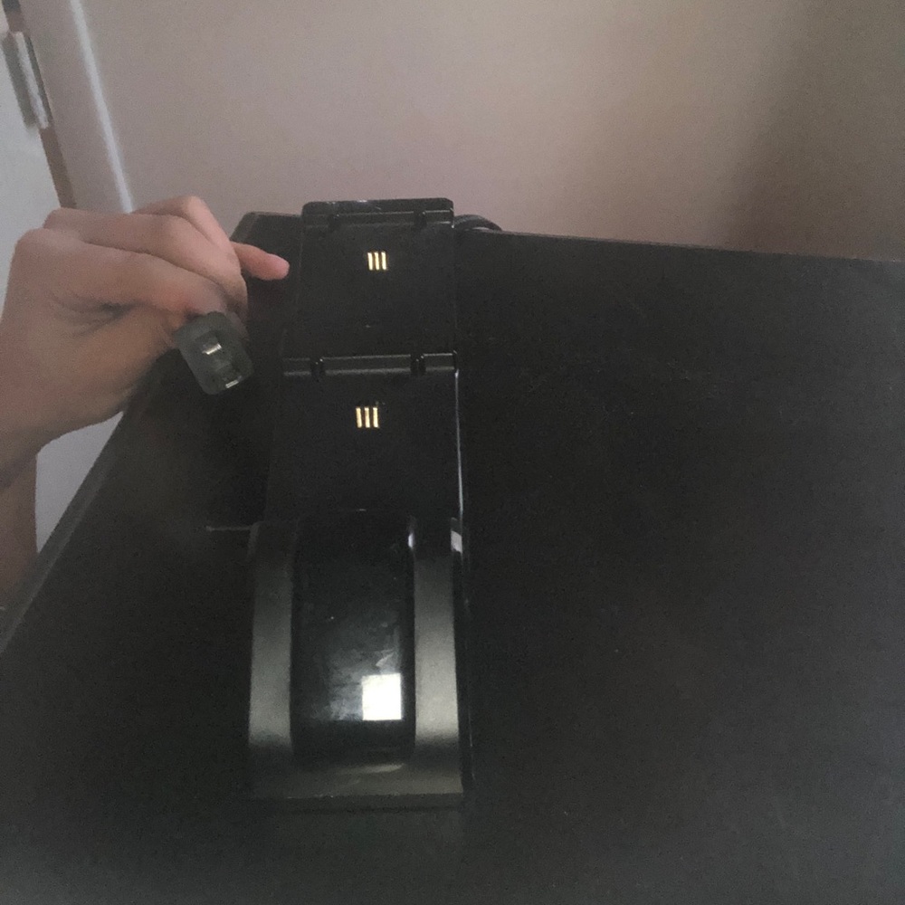 Xbox controller charging port